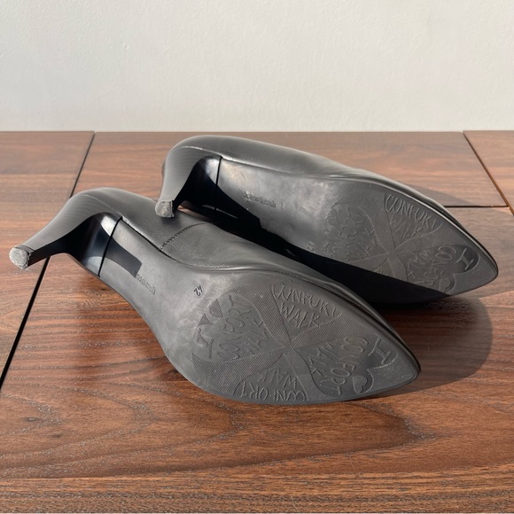 Karston Myka Pumps - Picture 8 of 8